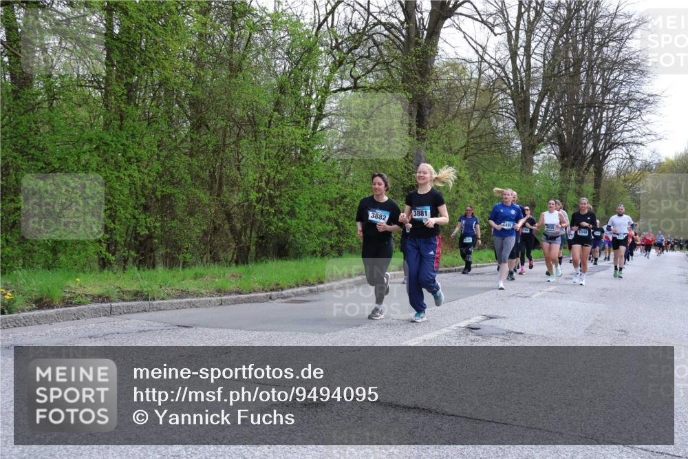 12.04.2026 - 45. Internationalen Wilhelmsburger Insellauf Yannick Fuchs http://msf.ph/oto/9494095 12.04.2026 13:03:26 Laufen 3881, 3882, 4491, 4838, 5348 meine-sportfotos.de