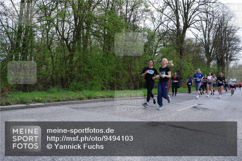 12.04.2026 - 45. Internationalen Wilhelmsburger Insellauf Yannick Fuchs http://msf.ph/oto/9494103 12.04.2026 13:03:26 Laufen 3882, 3881, 4491 meine-sportfotos.de