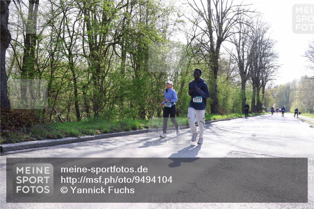 12.04.2026 - 45. Internationalen Wilhelmsburger Insellauf Yannick Fuchs http://msf.ph/oto/9494104 12.04.2026 10:48:20 Laufen 4382, 3373 meine-sportfotos.de