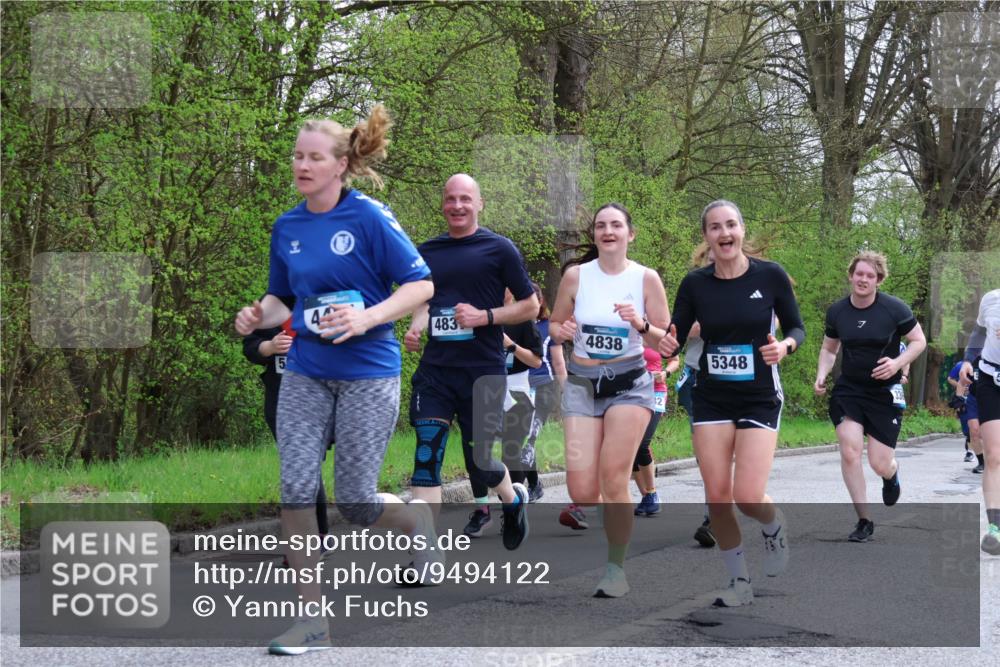 12.04.2026 - 45. Internationalen Wilhelmsburger Insellauf Yannick Fuchs http://msf.ph/oto/9494122 12.04.2026 13:03:28 Laufen 483, 4838, 82, 5348 meine-sportfotos.de