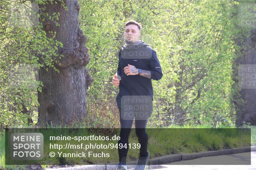 12.04.2026 - 45. Internationalen Wilhelmsburger Insellauf Yannick Fuchs http://msf.ph/oto/9494139 12.04.2026 10:48:23 Laufen  meine-sportfotos.de