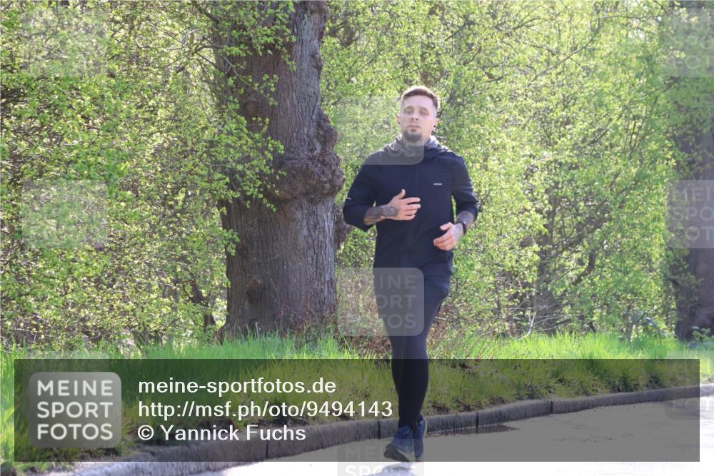 12.04.2026 - 45. Internationalen Wilhelmsburger Insellauf Yannick Fuchs http://msf.ph/oto/9494143 12.04.2026 10:48:24 Laufen  meine-sportfotos.de
