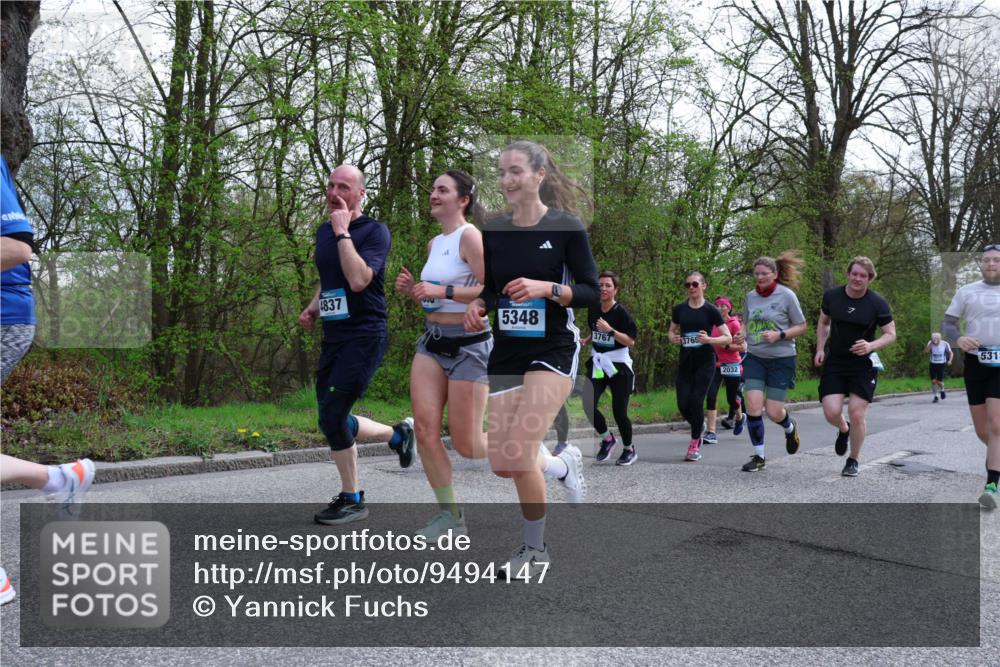 12.04.2026 - 45. Internationalen Wilhelmsburger Insellauf Yannick Fuchs http://msf.ph/oto/9494147 12.04.2026 13:03:30 Laufen 4837, 5348, 3767, 3765, 5315, 2032 meine-sportfotos.de