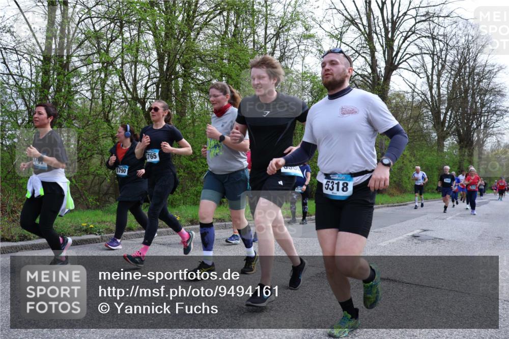 12.04.2026 - 45. Internationalen Wilhelmsburger Insellauf Yannick Fuchs http://msf.ph/oto/9494161 12.04.2026 13:03:32 Laufen 5790, 3765, 5318, 2670 meine-sportfotos.de