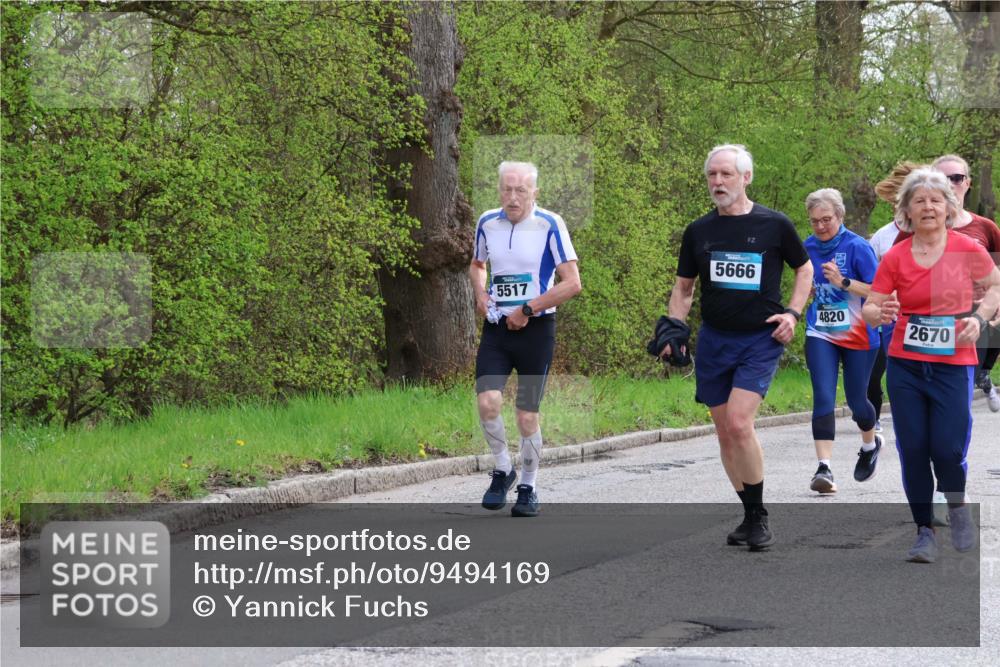 12.04.2026 - 45. Internationalen Wilhelmsburger Insellauf Yannick Fuchs http://msf.ph/oto/9494169 12.04.2026 13:03:33 Laufen 5517, 5666, 4820, 2670 meine-sportfotos.de