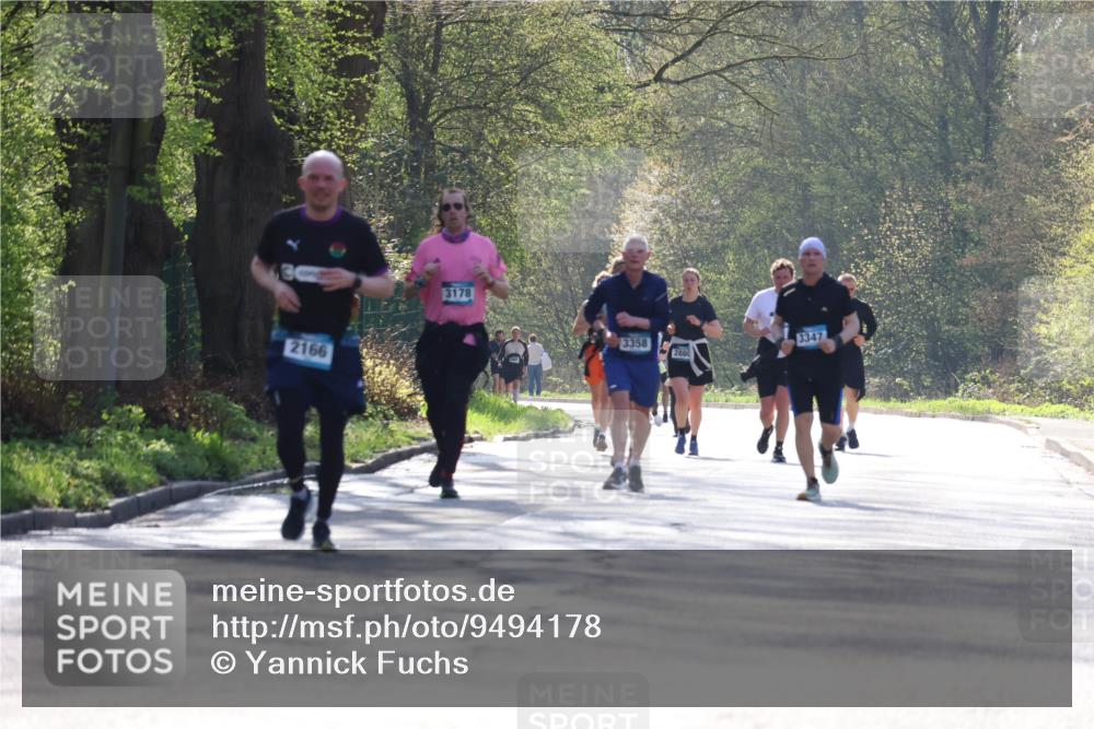 12.04.2026 - 45. Internationalen Wilhelmsburger Insellauf Yannick Fuchs http://msf.ph/oto/9494178 12.04.2026 10:48:28 Laufen 2166, 3178, 3358, 3347, 2880 meine-sportfotos.de