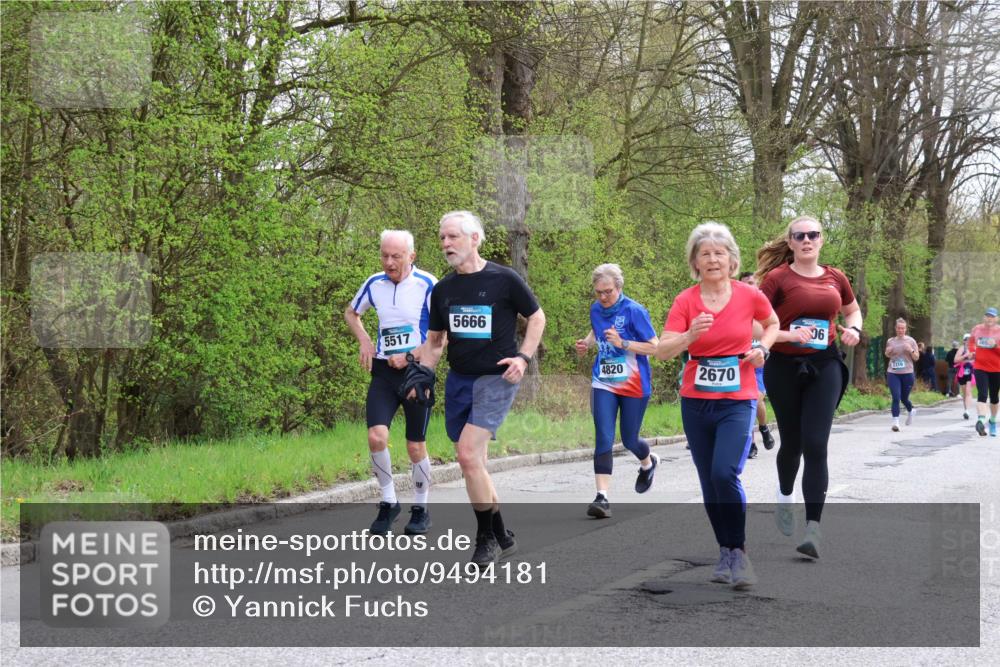 12.04.2026 - 45. Internationalen Wilhelmsburger Insellauf Yannick Fuchs http://msf.ph/oto/9494181 12.04.2026 13:03:34 Laufen 5666, 5517, 4820, 2670, 06, 2316, 365 meine-sportfotos.de