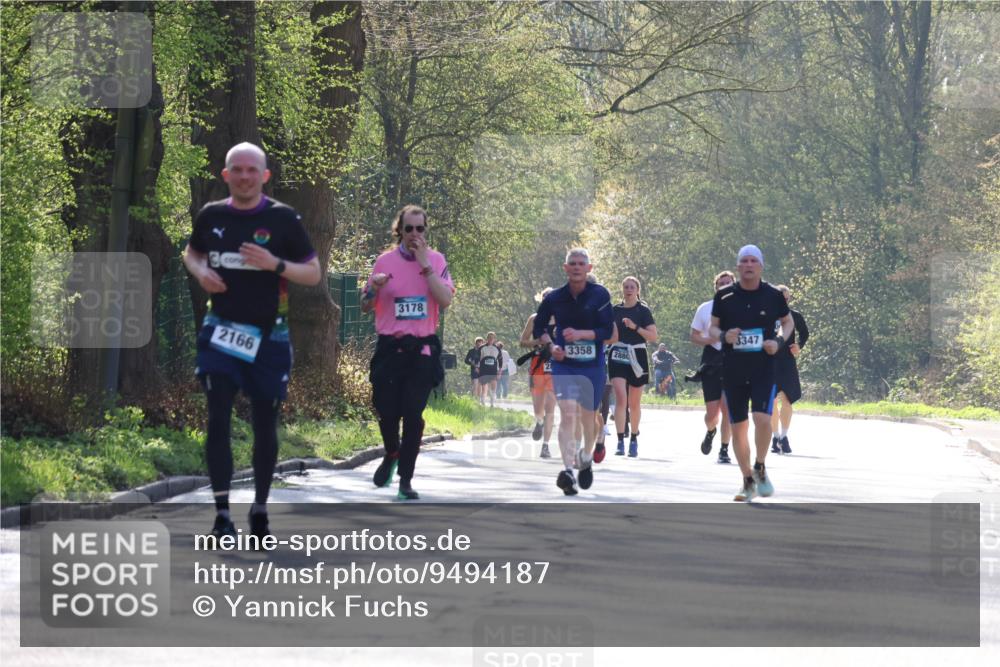 12.04.2026 - 45. Internationalen Wilhelmsburger Insellauf Yannick Fuchs http://msf.ph/oto/9494187 12.04.2026 10:48:29 Laufen 2166, 3178, 3358, 2880, 3347 meine-sportfotos.de