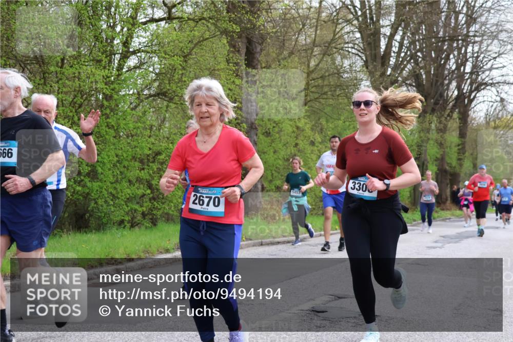 12.04.2026 - 45. Internationalen Wilhelmsburger Insellauf Yannick Fuchs http://msf.ph/oto/9494194 12.04.2026 13:03:35 Laufen 566, 2670, 5453, 330 meine-sportfotos.de