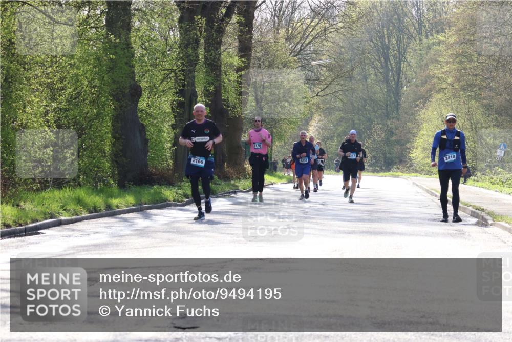 12.04.2026 - 45. Internationalen Wilhelmsburger Insellauf Yannick Fuchs http://msf.ph/oto/9494195 12.04.2026 10:48:30 Laufen 3178, 2166, 347, 3358, 2418 meine-sportfotos.de