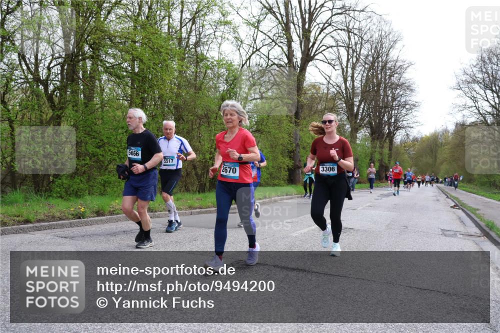 12.04.2026 - 45. Internationalen Wilhelmsburger Insellauf Yannick Fuchs http://msf.ph/oto/9494200 12.04.2026 13:03:36 Laufen 5666, 3306, 5517, 2670 meine-sportfotos.de