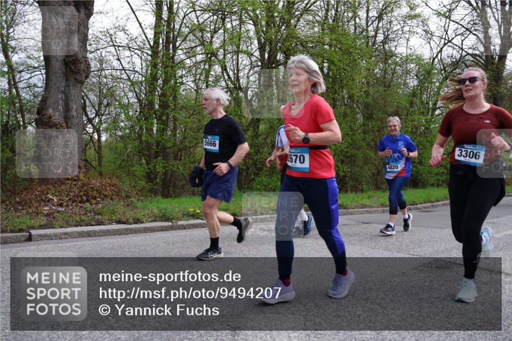 12.04.2026 - 45. Internationalen Wilhelmsburger Insellauf Yannick Fuchs http://msf.ph/oto/9494207 12.04.2026 13:03:37 Laufen 5666, 2670, 4820, 3306 meine-sportfotos.de