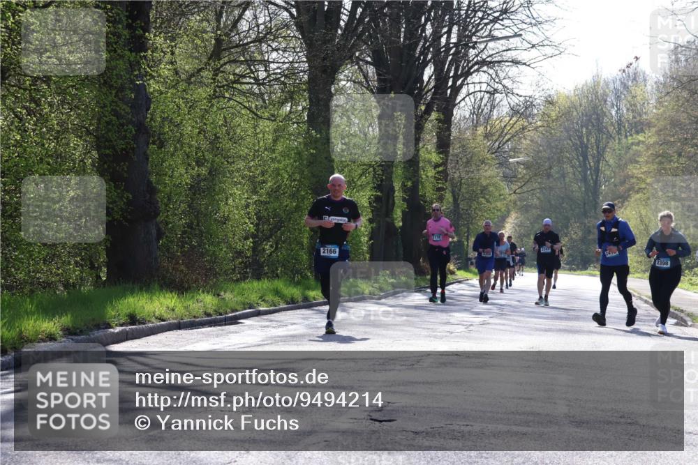 12.04.2026 - 45. Internationalen Wilhelmsburger Insellauf Yannick Fuchs http://msf.ph/oto/9494214 12.04.2026 10:48:32 Laufen 2166, 241, 2398 meine-sportfotos.de