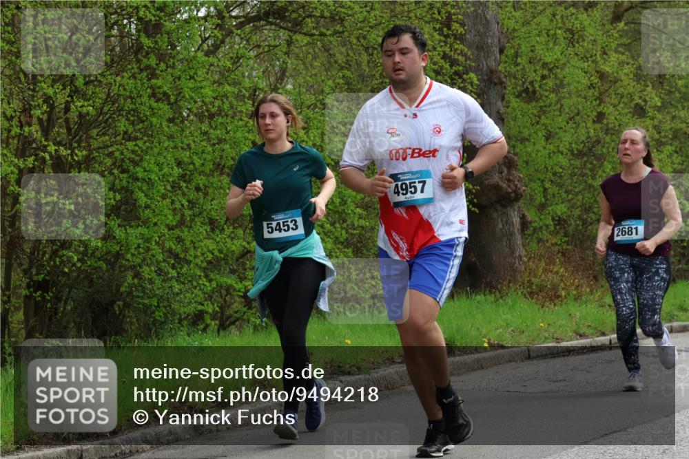 12.04.2026 - 45. Internationalen Wilhelmsburger Insellauf Yannick Fuchs http://msf.ph/oto/9494218 12.04.2026 13:03:38 Laufen 5453, 4957, 2681 meine-sportfotos.de