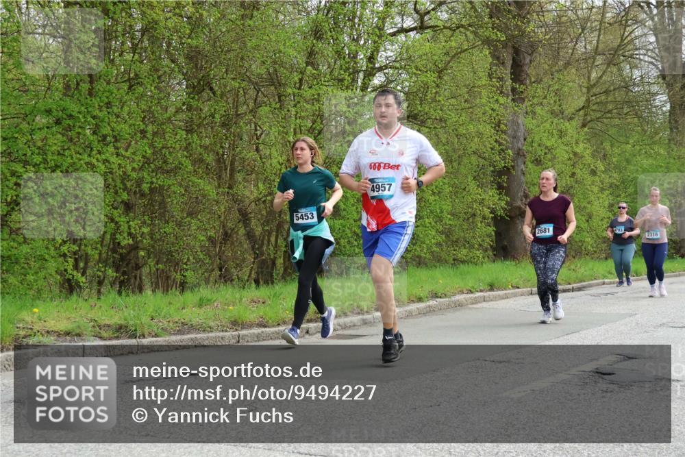 12.04.2026 - 45. Internationalen Wilhelmsburger Insellauf Yannick Fuchs http://msf.ph/oto/9494227 12.04.2026 13:03:39 Laufen 5453, 4957, 2681, 4783, 2316 meine-sportfotos.de