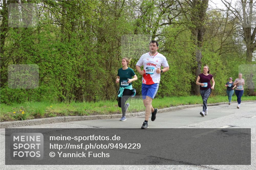 12.04.2026 - 45. Internationalen Wilhelmsburger Insellauf Yannick Fuchs http://msf.ph/oto/9494229 12.04.2026 13:03:39 Laufen 5453, 4957, 81, 783, 2316 meine-sportfotos.de