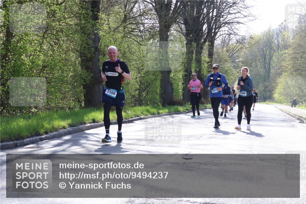 12.04.2026 - 45. Internationalen Wilhelmsburger Insellauf Yannick Fuchs http://msf.ph/oto/9494237 12.04.2026 10:48:34 Laufen 2166, 3178, 2418, 2398 meine-sportfotos.de