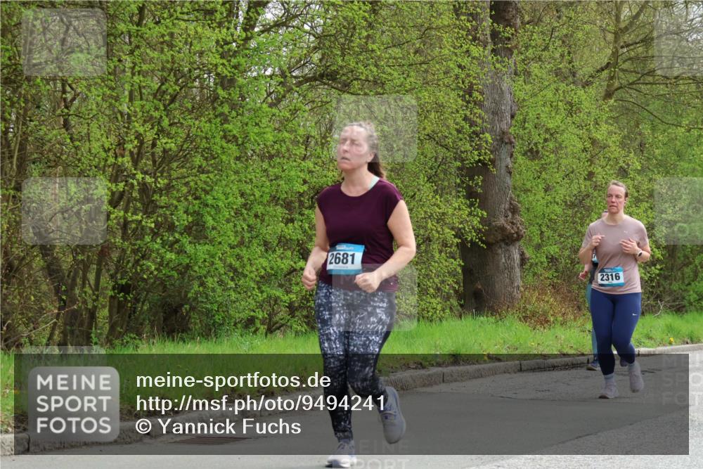 12.04.2026 - 45. Internationalen Wilhelmsburger Insellauf Yannick Fuchs http://msf.ph/oto/9494241 12.04.2026 13:03:40 Laufen 2681, 2316 meine-sportfotos.de