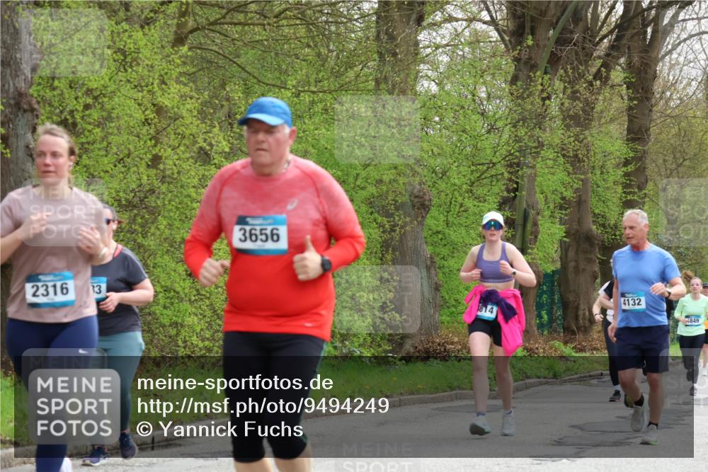 12.04.2026 - 45. Internationalen Wilhelmsburger Insellauf Yannick Fuchs http://msf.ph/oto/9494249 12.04.2026 13:03:41 Laufen 2316, 3, 3656, 1814, 4132, 849 meine-sportfotos.de
