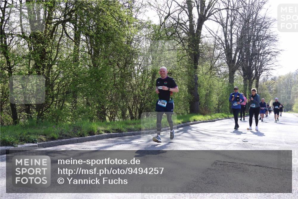 12.04.2026 - 45. Internationalen Wilhelmsburger Insellauf Yannick Fuchs http://msf.ph/oto/9494257 12.04.2026 10:48:36 Laufen 2166, 2418, 2398 meine-sportfotos.de