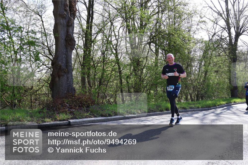 12.04.2026 - 45. Internationalen Wilhelmsburger Insellauf Yannick Fuchs http://msf.ph/oto/9494269 12.04.2026 10:48:37 Laufen 2166 meine-sportfotos.de