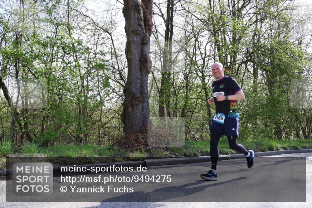 12.04.2026 - 45. Internationalen Wilhelmsburger Insellauf Yannick Fuchs http://msf.ph/oto/9494275 12.04.2026 10:48:37 Laufen 2166 meine-sportfotos.de