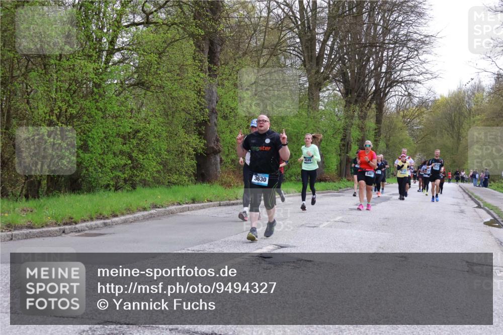 12.04.2026 - 45. Internationalen Wilhelmsburger Insellauf Yannick Fuchs http://msf.ph/oto/9494327 12.04.2026 13:03:49 Laufen 3630, 4849, 5487 meine-sportfotos.de