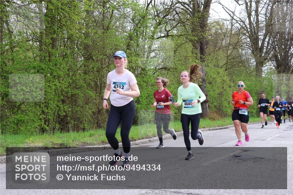 12.04.2026 - 45. Internationalen Wilhelmsburger Insellauf Yannick Fuchs http://msf.ph/oto/9494334 12.04.2026 13:03:52 Laufen 4312, 480, 4849, 5487, 3244 meine-sportfotos.de