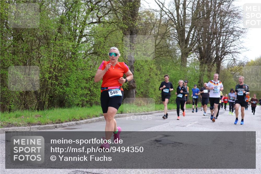 12.04.2026 - 45. Internationalen Wilhelmsburger Insellauf Yannick Fuchs http://msf.ph/oto/9494350 12.04.2026 13:03:54 Laufen 3250, 5487, 3244, 4992, 40, 4731, 2884 meine-sportfotos.de