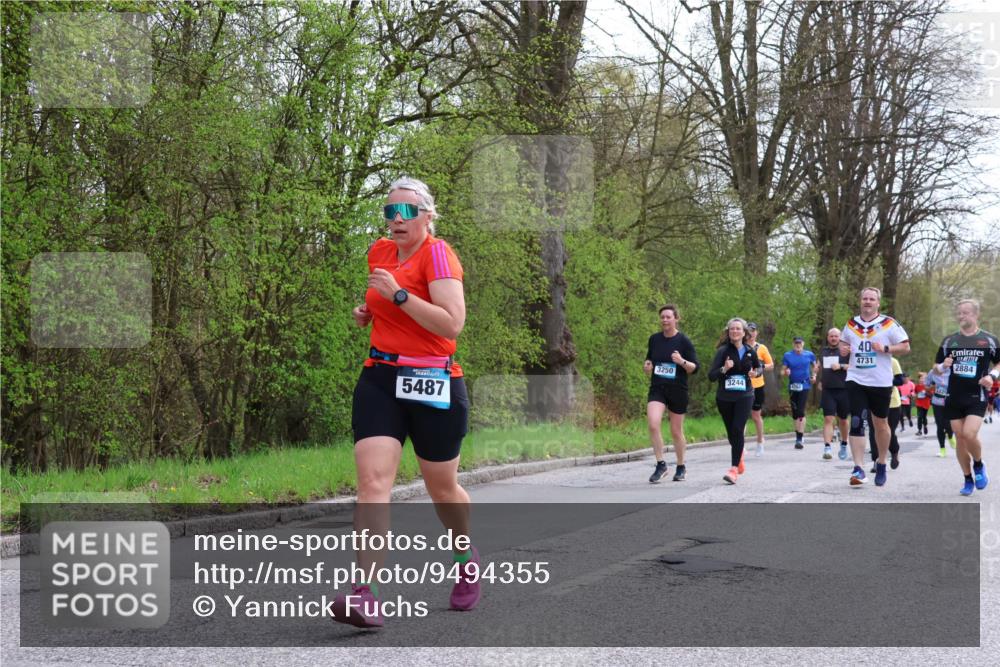 12.04.2026 - 45. Internationalen Wilhelmsburger Insellauf Yannick Fuchs http://msf.ph/oto/9494355 12.04.2026 13:03:54 Laufen 5487, 3250, 3244, 492, 40, 4731, 2884 meine-sportfotos.de