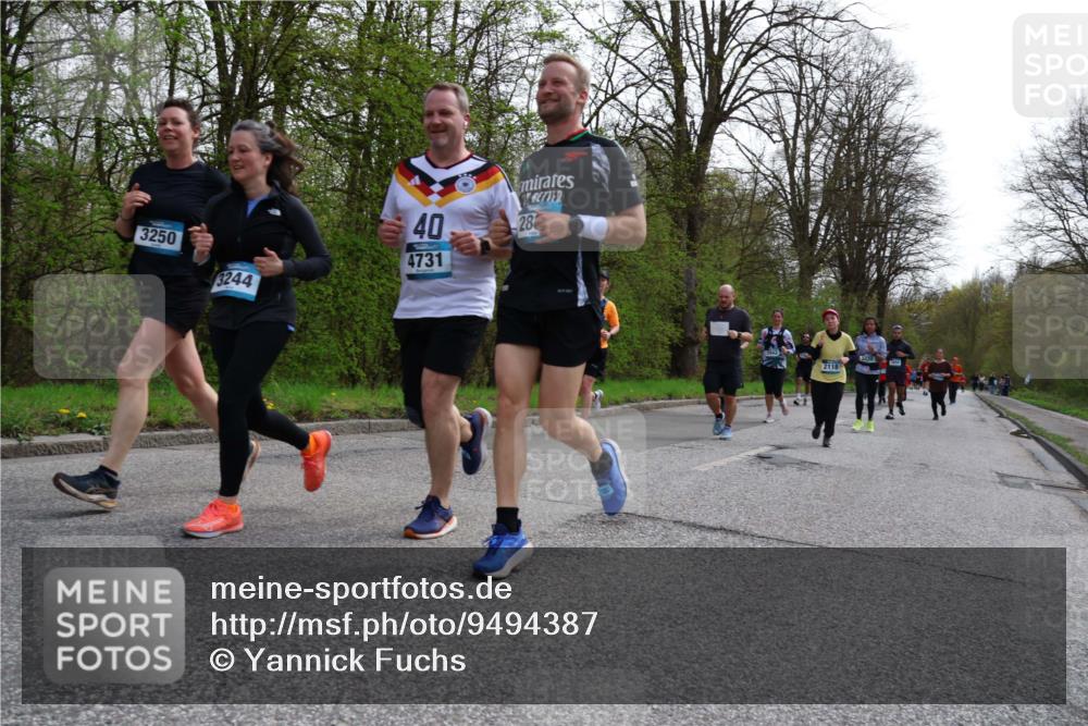12.04.2026 - 45. Internationalen Wilhelmsburger Insellauf Yannick Fuchs http://msf.ph/oto/9494387 12.04.2026 13:03:59 Laufen 3250, 3244, 40, 4731, 28, 2118 meine-sportfotos.de