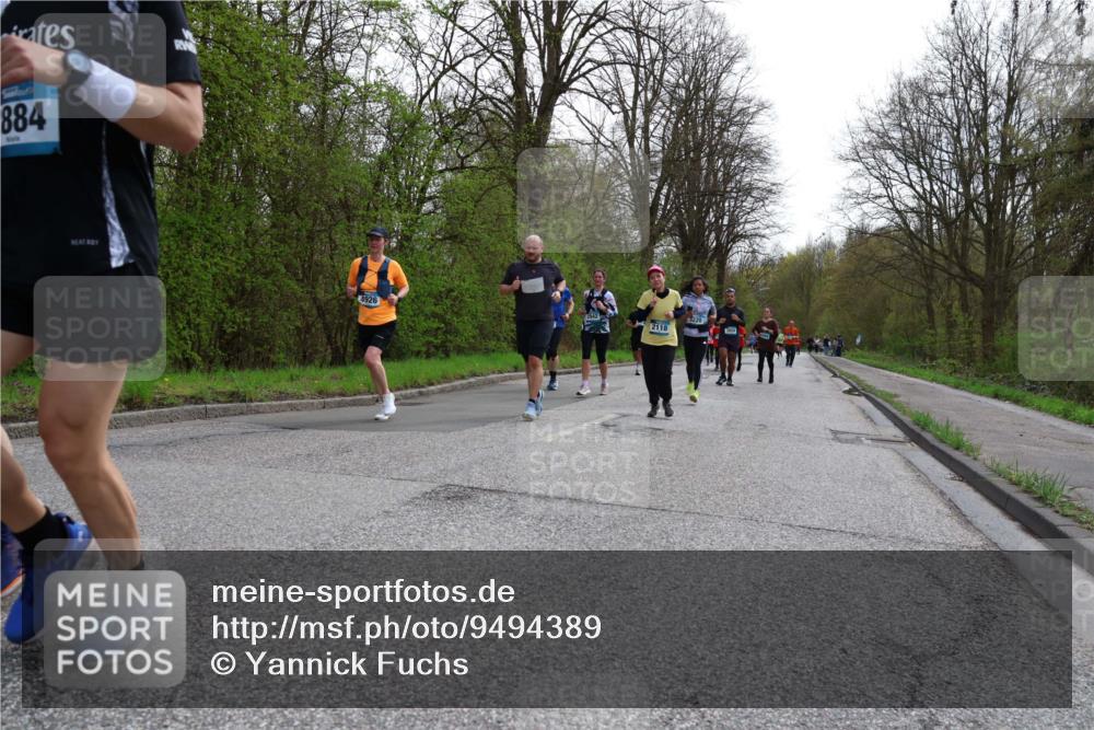 12.04.2026 - 45. Internationalen Wilhelmsburger Insellauf Yannick Fuchs http://msf.ph/oto/9494389 12.04.2026 13:03:59 Laufen 884, 4926, 2118 meine-sportfotos.de