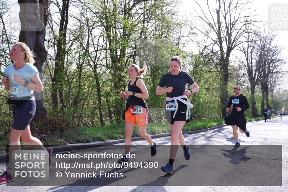 12.04.2026 - 45. Internationalen Wilhelmsburger Insellauf Yannick Fuchs http://msf.ph/oto/9494390 12.04.2026 10:48:50 Laufen 2879, 2880, 4004 meine-sportfotos.de