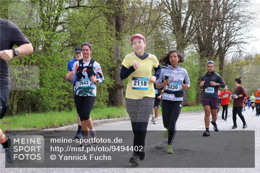 12.04.2026 - 45. Internationalen Wilhelmsburger Insellauf Yannick Fuchs http://msf.ph/oto/9494402 12.04.2026 13:04:01 Laufen 2942, 2118, 53, 3220, 3850, 5 meine-sportfotos.de