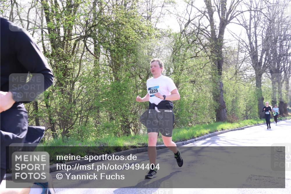 12.04.2026 - 45. Internationalen Wilhelmsburger Insellauf Yannick Fuchs http://msf.ph/oto/9494404 12.04.2026 10:48:52 Laufen 4825 meine-sportfotos.de