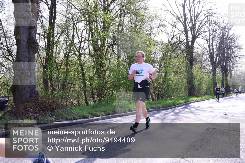 12.04.2026 - 45. Internationalen Wilhelmsburger Insellauf Yannick Fuchs http://msf.ph/oto/9494409 12.04.2026 10:48:52 Laufen 4825 meine-sportfotos.de