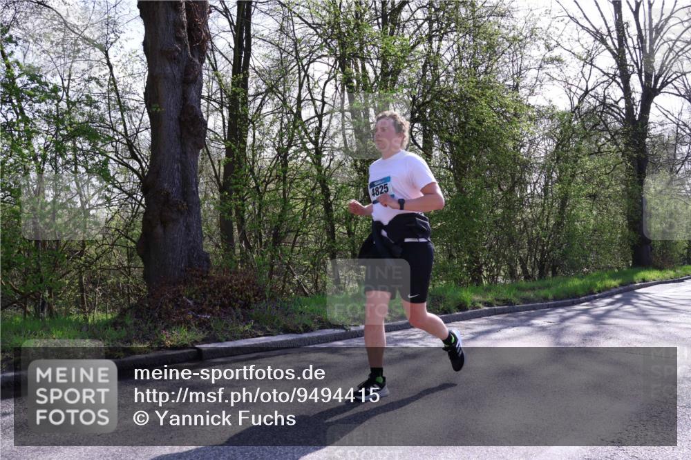 12.04.2026 - 45. Internationalen Wilhelmsburger Insellauf Yannick Fuchs http://msf.ph/oto/9494415 12.04.2026 10:48:53 Laufen 4825 meine-sportfotos.de