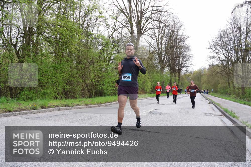 12.04.2026 - 45. Internationalen Wilhelmsburger Insellauf Yannick Fuchs http://msf.ph/oto/9494426 12.04.2026 13:04:04 Laufen 3850, 5157 meine-sportfotos.de