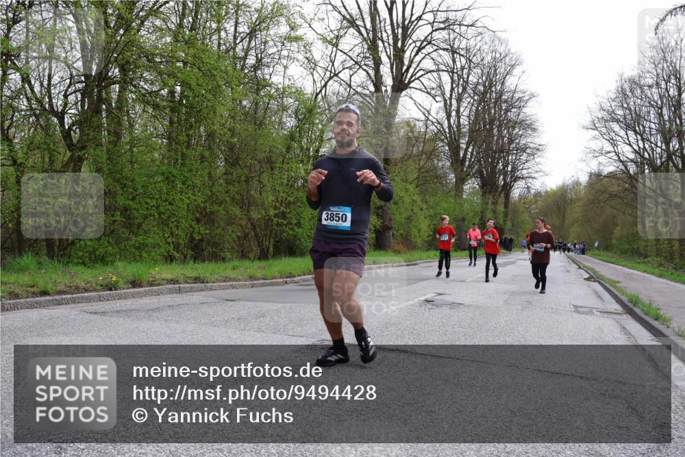 12.04.2026 - 45. Internationalen Wilhelmsburger Insellauf Yannick Fuchs http://msf.ph/oto/9494428 12.04.2026 13:04:04 Laufen 3850 meine-sportfotos.de
