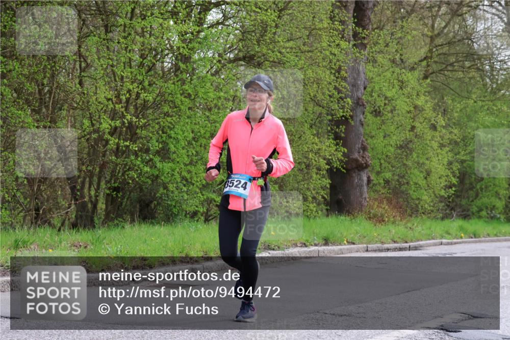 12.04.2026 - 45. Internationalen Wilhelmsburger Insellauf Yannick Fuchs http://msf.ph/oto/9494472 12.04.2026 13:04:09 Laufen 3524 meine-sportfotos.de