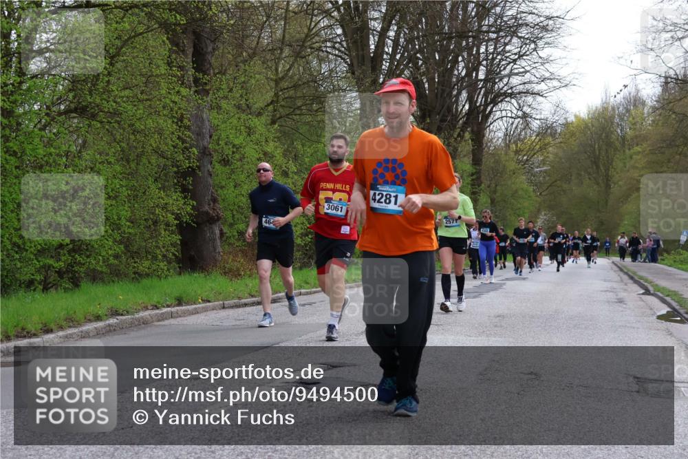 12.04.2026 - 45. Internationalen Wilhelmsburger Insellauf Yannick Fuchs http://msf.ph/oto/9494500 12.04.2026 13:04:13 Laufen 464, 3061, 4281, 2571 meine-sportfotos.de