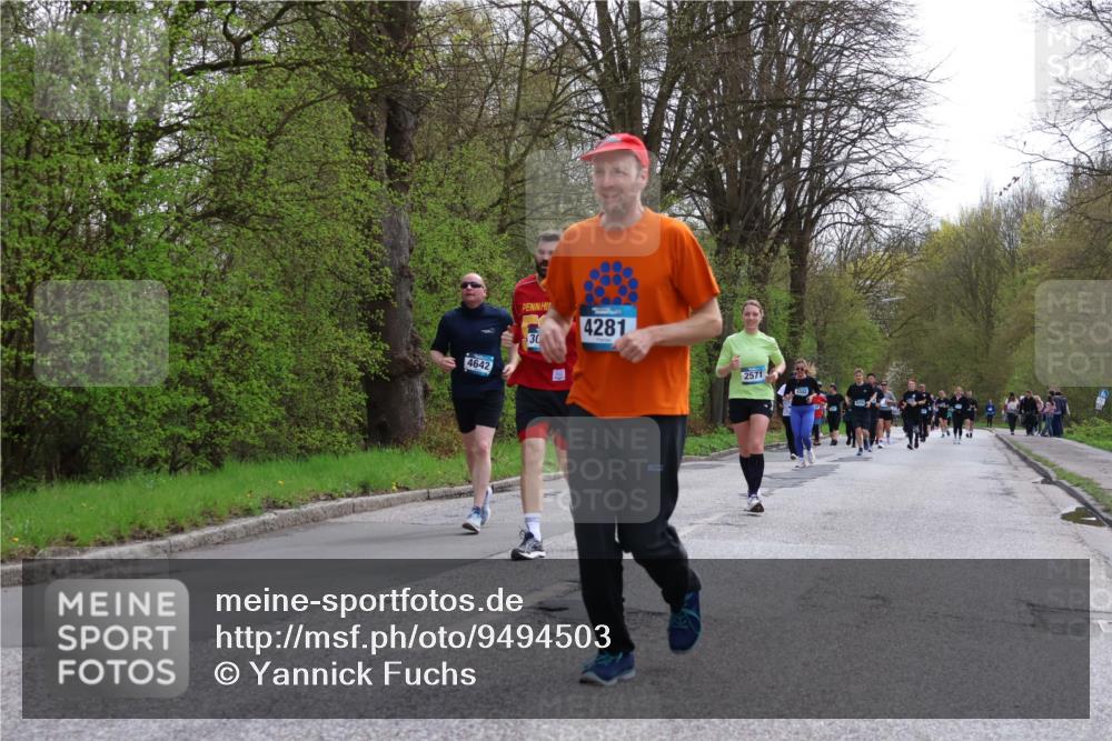 12.04.2026 - 45. Internationalen Wilhelmsburger Insellauf Yannick Fuchs http://msf.ph/oto/9494503 12.04.2026 13:04:14 Laufen 4642, 30, 4281, 2571 meine-sportfotos.de