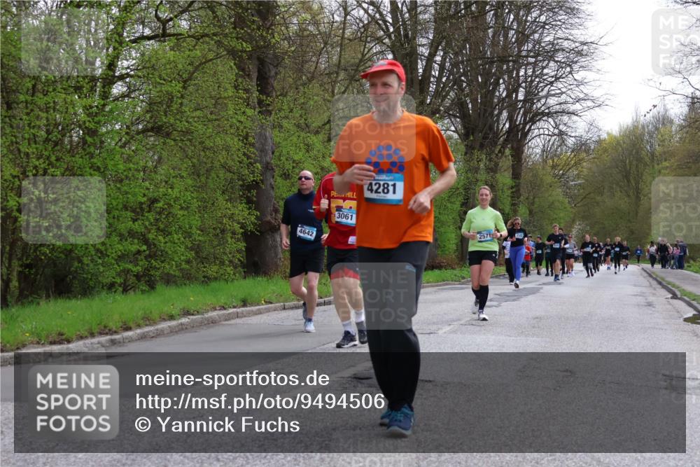 12.04.2026 - 45. Internationalen Wilhelmsburger Insellauf Yannick Fuchs http://msf.ph/oto/9494506 12.04.2026 13:04:14 Laufen 4642, 3061, 4281, 2571 meine-sportfotos.de