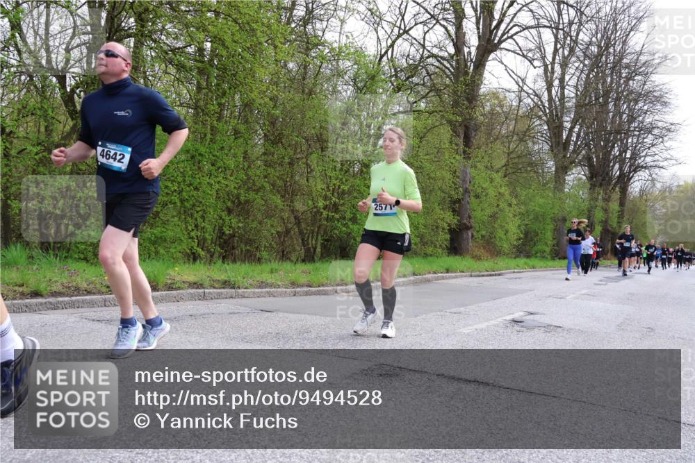 12.04.2026 - 45. Internationalen Wilhelmsburger Insellauf Yannick Fuchs http://msf.ph/oto/9494528 12.04.2026 13:04:17 Laufen 4642, 2571 meine-sportfotos.de