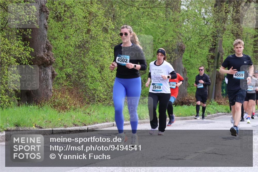 12.04.2026 - 45. Internationalen Wilhelmsburger Insellauf Yannick Fuchs http://msf.ph/oto/9494541 12.04.2026 13:04:20 Laufen 4502, 2849, 156, 3041, 4559, 704 meine-sportfotos.de