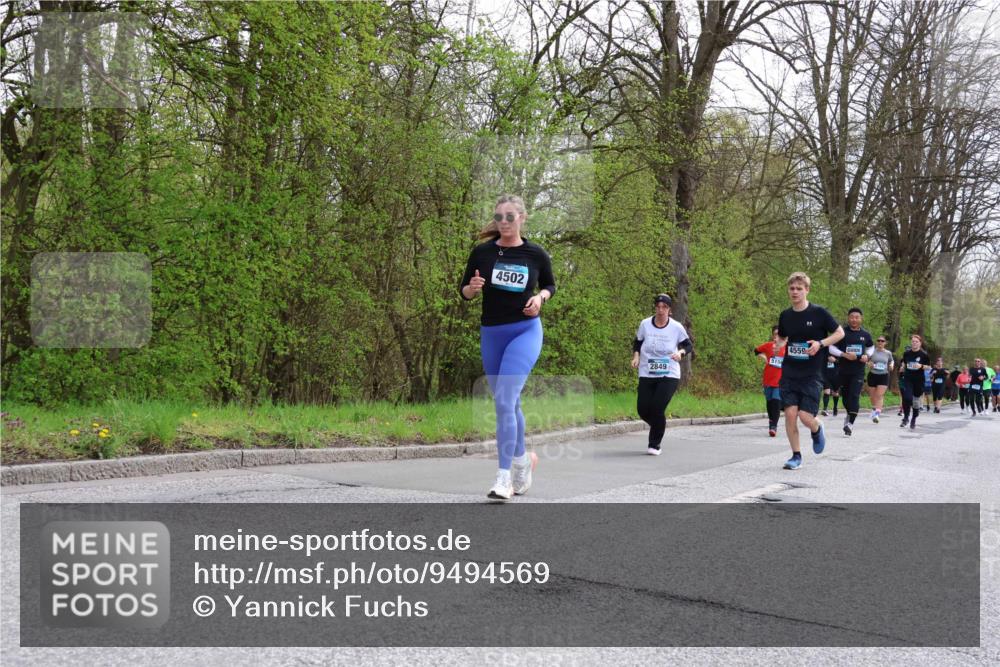 12.04.2026 - 45. Internationalen Wilhelmsburger Insellauf Yannick Fuchs http://msf.ph/oto/9494569 12.04.2026 13:04:22 Laufen 4502, 2849, 515, 4559 meine-sportfotos.de