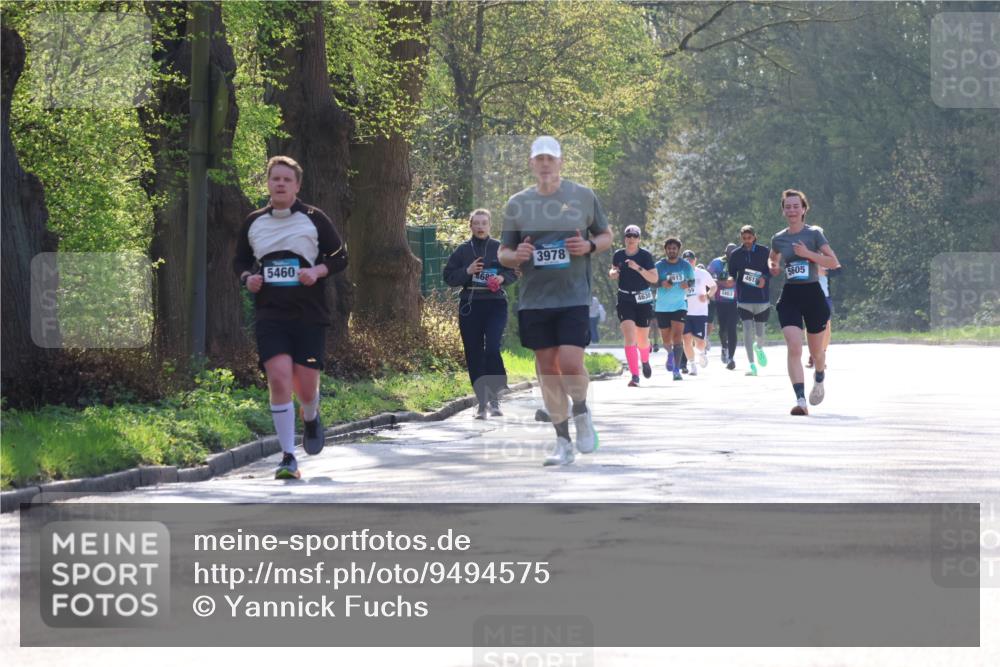 12.04.2026 - 45. Internationalen Wilhelmsburger Insellauf Yannick Fuchs http://msf.ph/oto/9494575 12.04.2026 10:49:14 Laufen 5460, 468, 3978, 5605, 4613, 461, 4630, 3463 meine-sportfotos.de