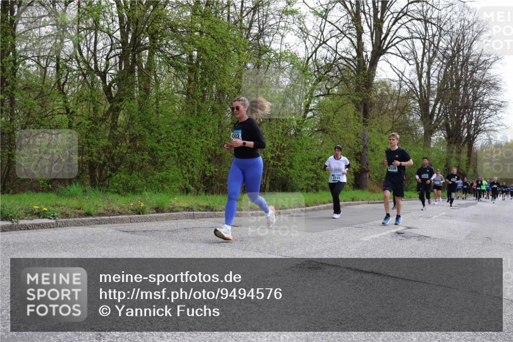 12.04.2026 - 45. Internationalen Wilhelmsburger Insellauf Yannick Fuchs http://msf.ph/oto/9494576 12.04.2026 13:04:23 Laufen 4502, 2849, 4559 meine-sportfotos.de
