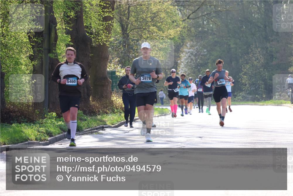 12.04.2026 - 45. Internationalen Wilhelmsburger Insellauf Yannick Fuchs http://msf.ph/oto/9494579 12.04.2026 10:49:14 Laufen 5460, 3978, 4613, 4631, 1759, 1463, 4612, 5605, 019 meine-sportfotos.de