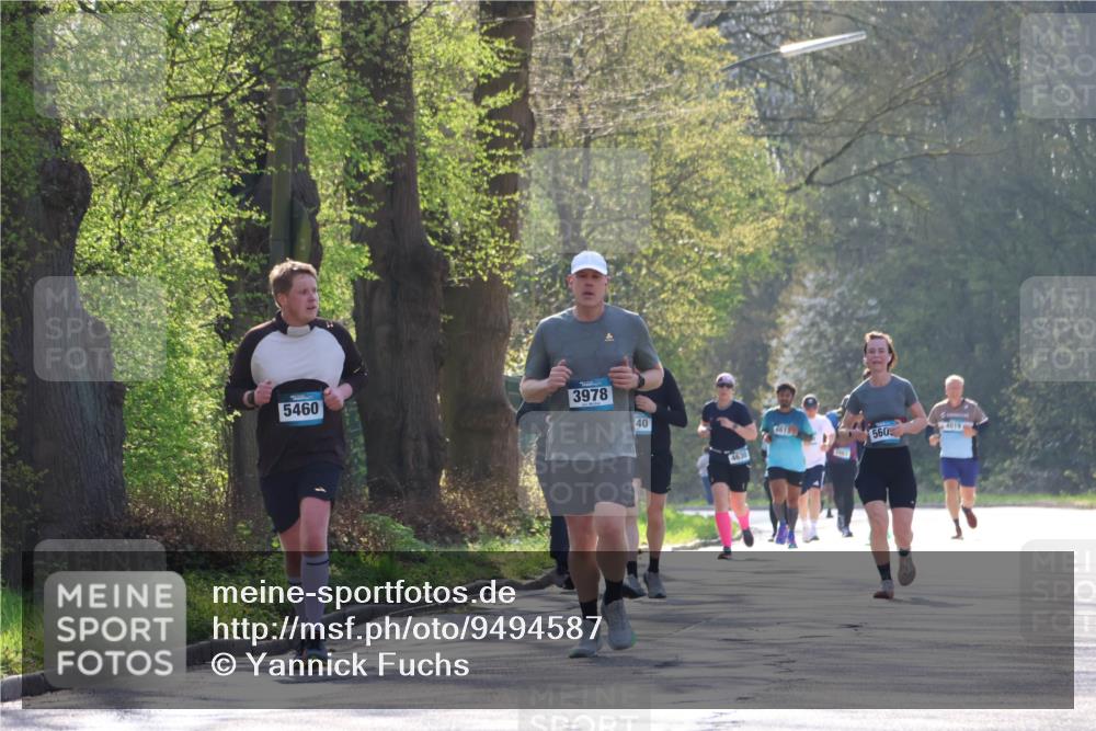 12.04.2026 - 45. Internationalen Wilhelmsburger Insellauf Yannick Fuchs http://msf.ph/oto/9494587 12.04.2026 10:49:16 Laufen 5460, 3978, 40, 4612, 560, 46, 30, 8467, 4019 meine-sportfotos.de